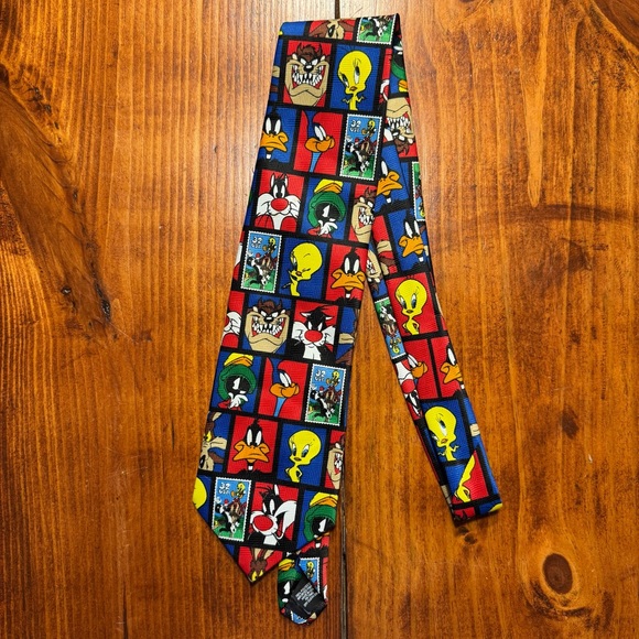 Vintage Looney Tunes Stamp Collection Tie - Picture 1 of 3